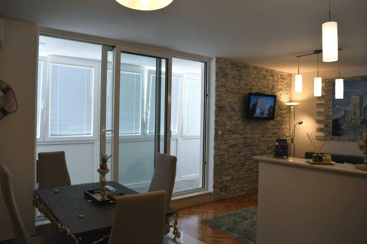 Newly Renovated Apartment "Marin" In The Center! Omiš Exterior foto
