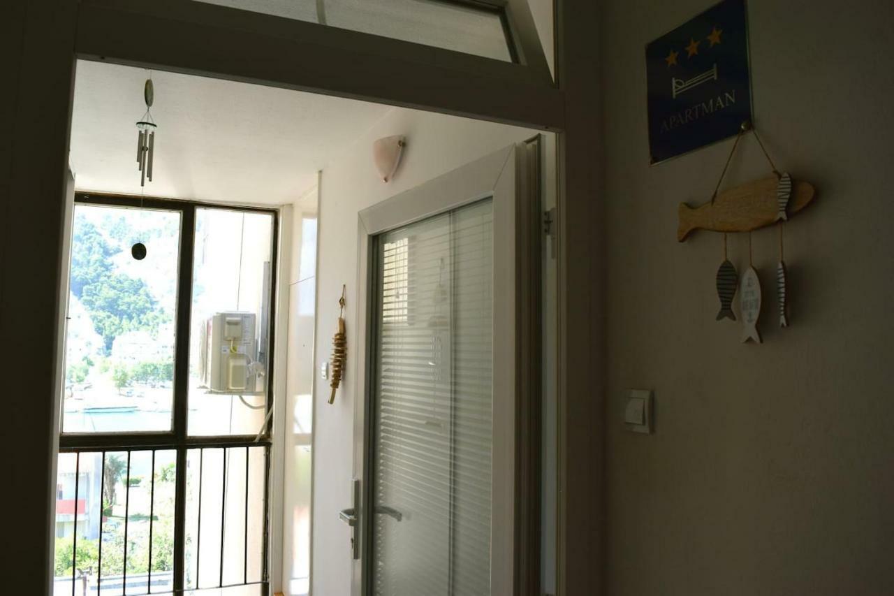 Newly Renovated Apartment "Marin" In The Center! Omiš Exterior foto