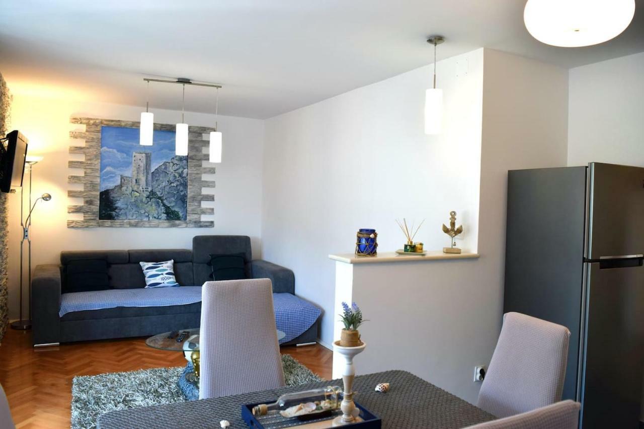 Newly Renovated Apartment "Marin" In The Center! Omiš Exterior foto