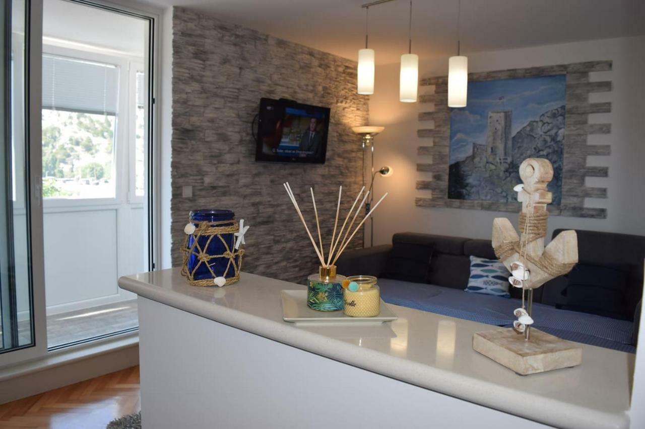 Newly Renovated Apartment "Marin" In The Center! Omiš Exterior foto