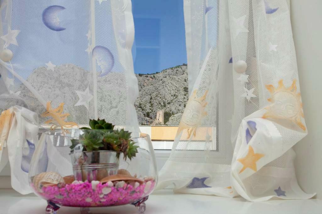 Newly Renovated Apartment "Marin" In The Center! Omiš Exterior foto
